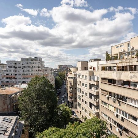 Spacious And Cozy Apartment In Central Bükreş Dış mekan fotoğraf