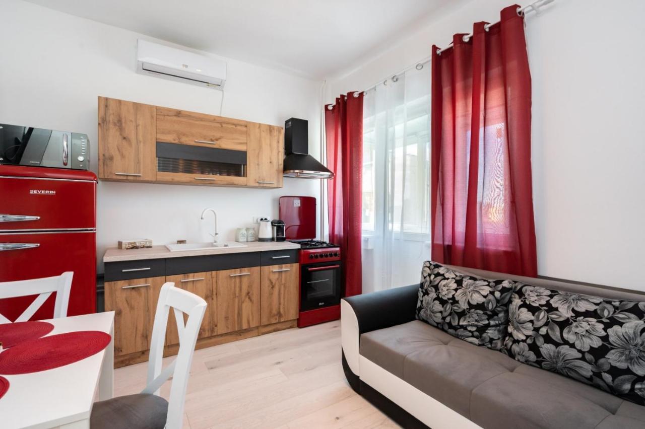 Spacious And Cozy Apartment In Central Bükreş Dış mekan fotoğraf