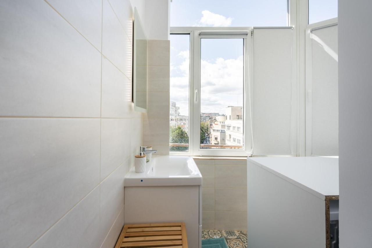 Spacious And Cozy Apartment In Central Bükreş Dış mekan fotoğraf